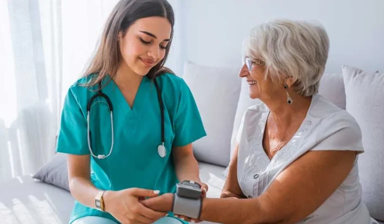 medicina-vs-enfermeria-cual-estudiar-3 medicina-vs-enfermeria-cual-estudiar-3